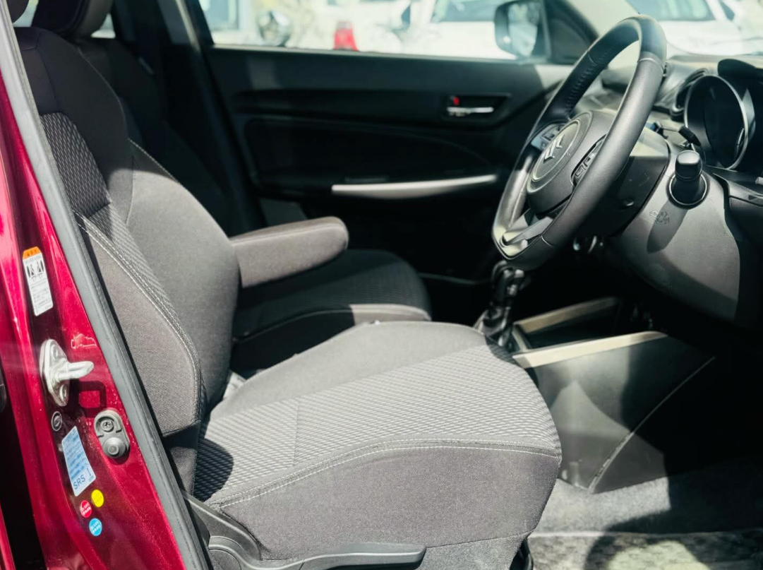 
								SUZUKI SWIFT full									