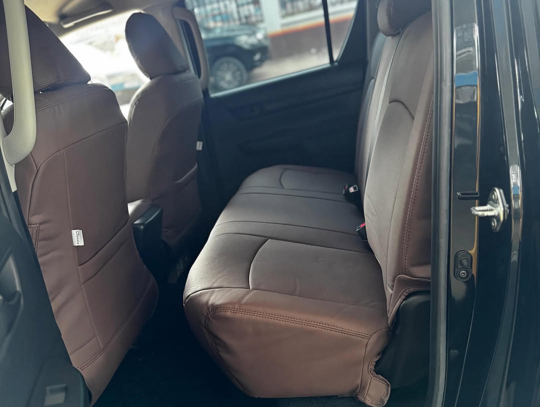 
								TOYOTA DOUBLE CAB full									