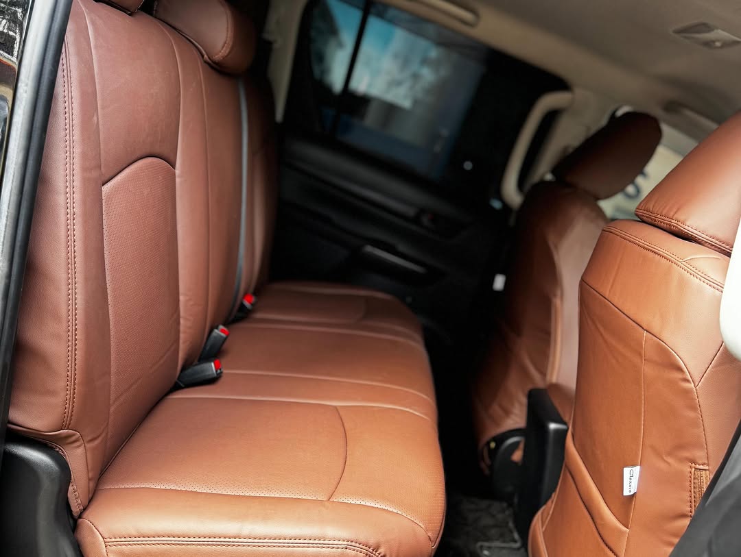 
								TOYOTA DOUBLE CAB full									