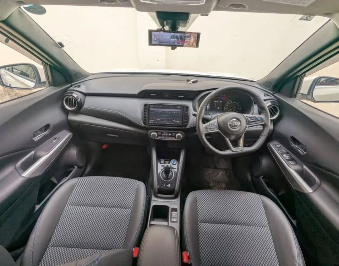 
								NISSAN KICKS full									