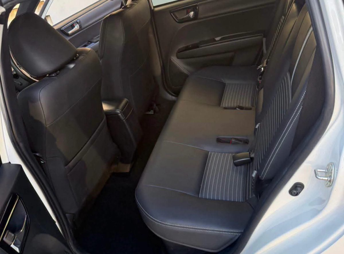 
								2019 Toyota Fielder WXB Hybrid full									