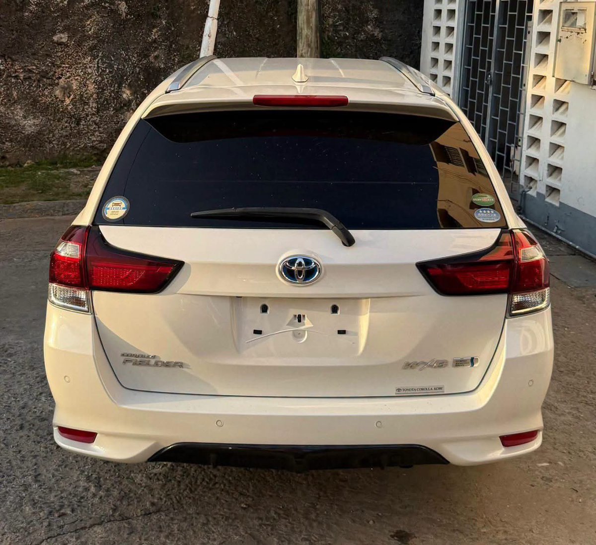 
								2019 Toyota Fielder WXB Hybrid full									